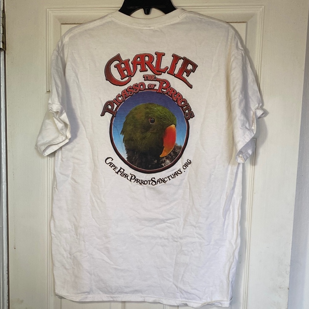 Cape Fear Parrot Sanctuary T Shirt Size L